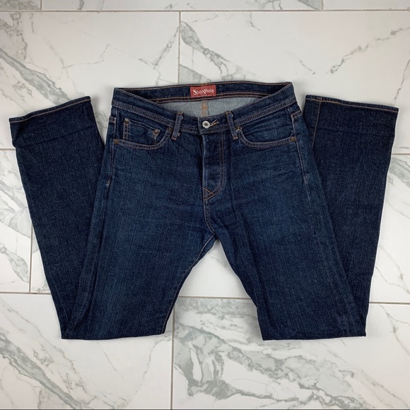 The Stronghold Men’s 30 - Picture 4 of 7